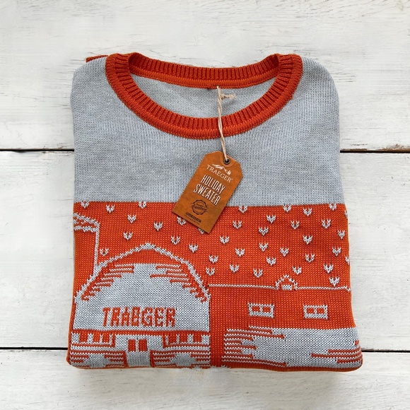 Traeger Smoker Christmas Sweater Pullover Knit Holiday Pig Farm Gray Orange Snow - Picture 9 of 12